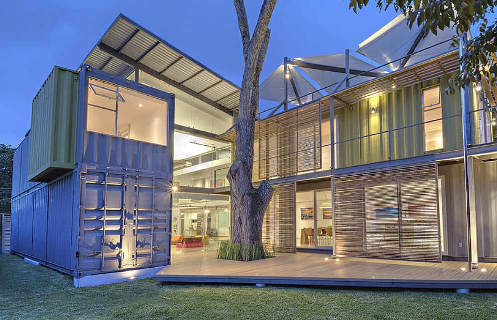 Casa Incubo shipping container home by Maria José Trejos 1