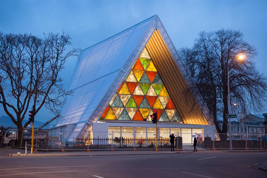 Catedral de cartón: un faro de esperanza para Christchurch por 'Paper Architect' Shigeru Ban