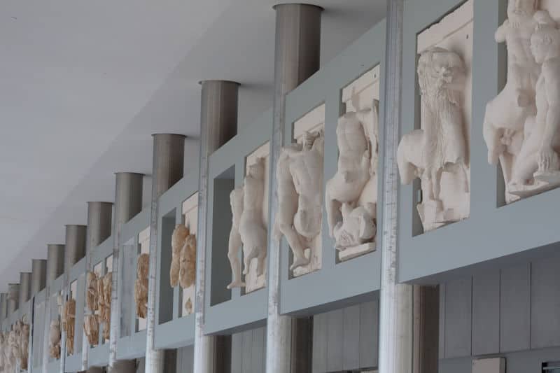 Nueva exhibición de esculturas del Museo de la Acrópolis
