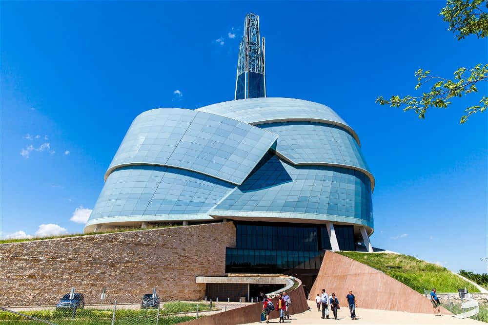 Museo Canadiense de Derechos Humanos por Antoine Predock Architect